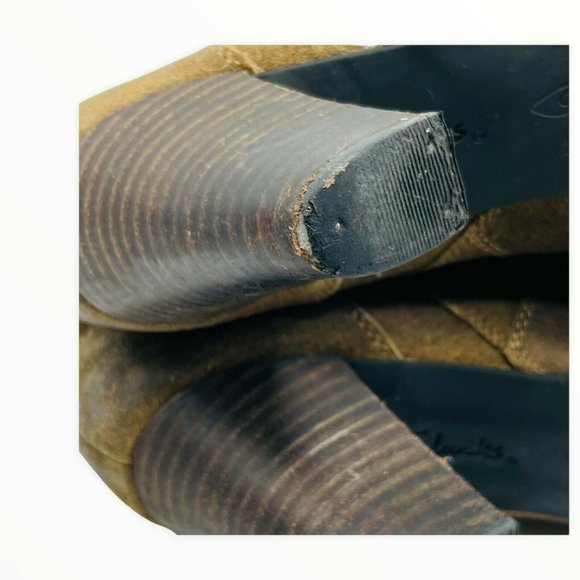 Clarks Ankle Bootie Shoes Suede Brown Size 8M Women Block High Heeled Boots - Picture 7 of 7